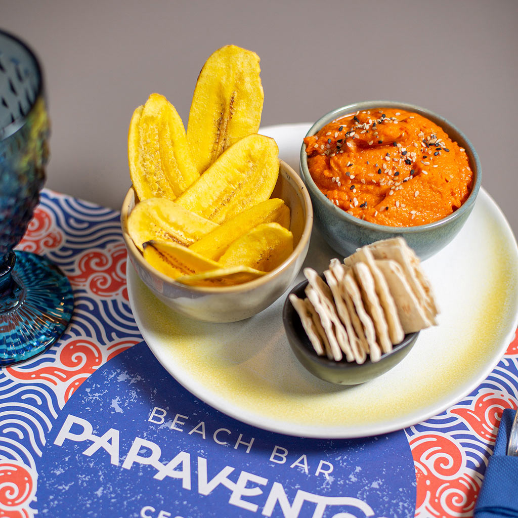 HUMMUS PIQUILLO